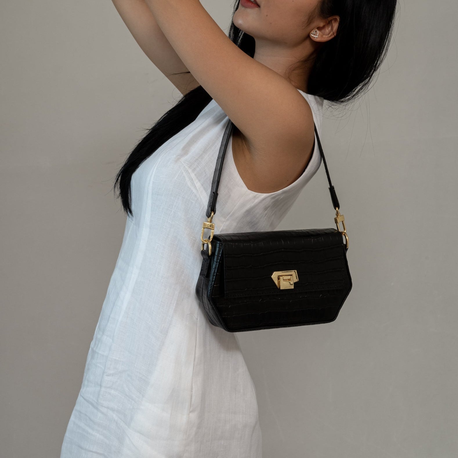 Leather Shoulder Bag - Sofia.
