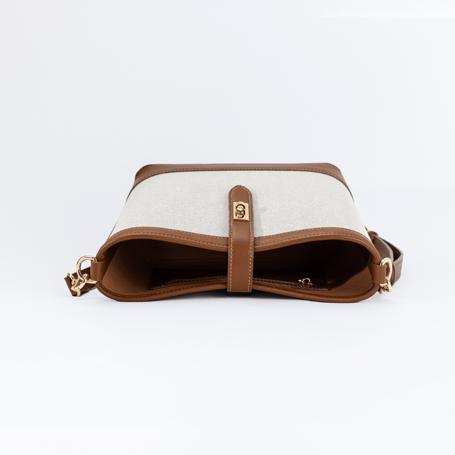 Chic City Bucket - Brown.