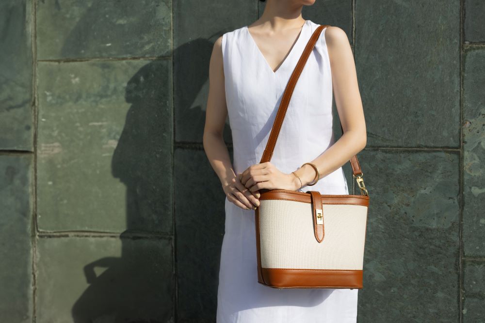 Chic City Bucket - Brown