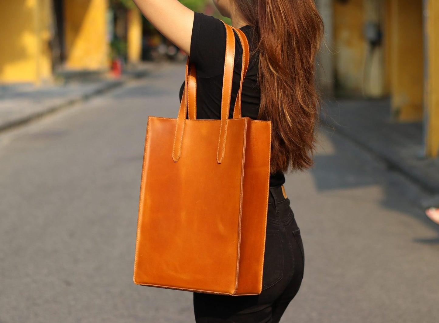 Woman Laptop Bag with Button
