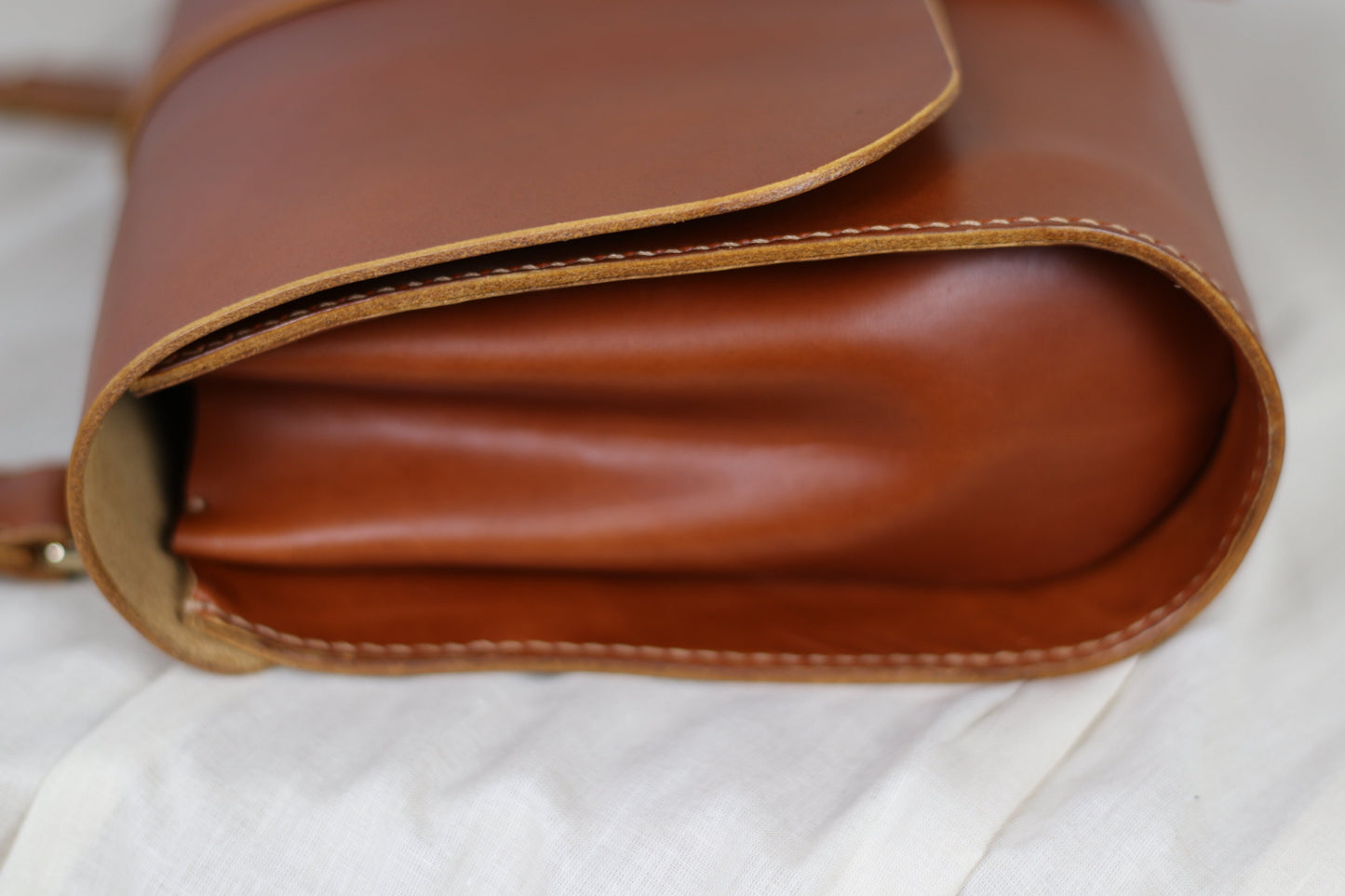 Cross Body Bag - Veg tanned leather