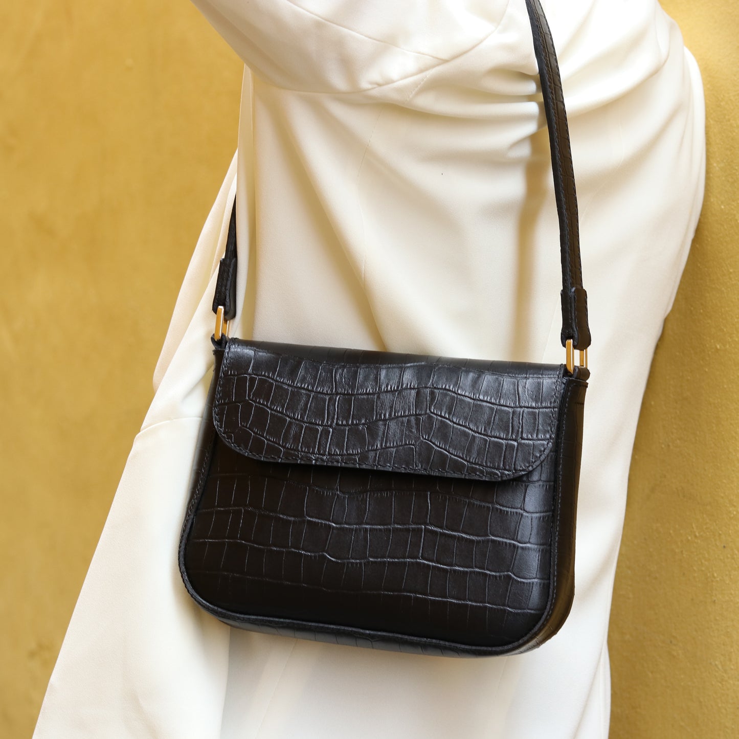 Muse Shoulder Bag - Black